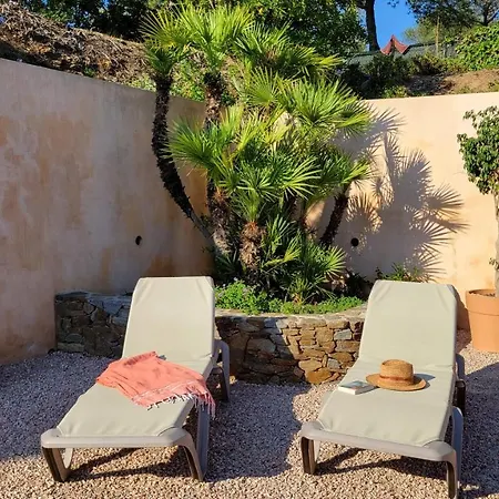 En Bord De Mer Face A L'ile De Porquerolles Villa *
